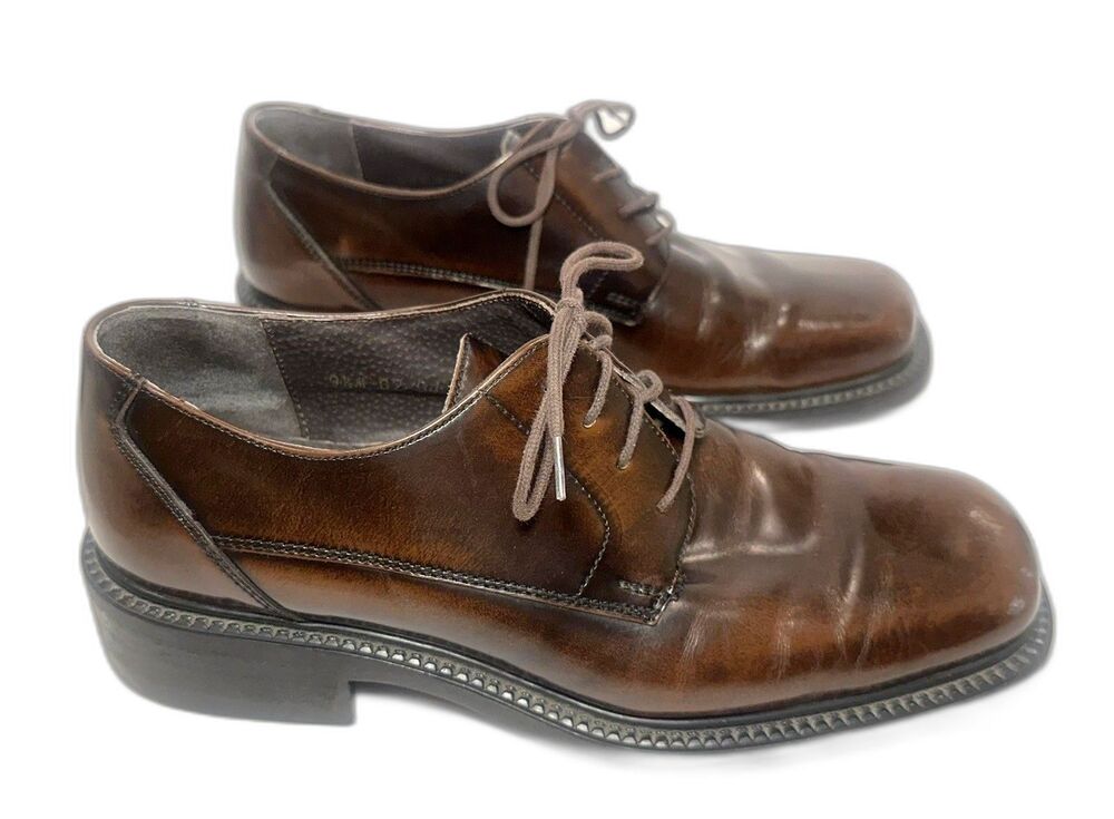G.H. Bass & Co. Mens Brown Leather Oxford Dress Shoes Size 9.5 M Made in Romania